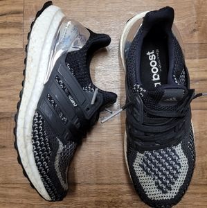 Adidas Ultraboost 606004 Black Women’s Sz 4